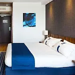 Отель Express - Odysseum By Ihg