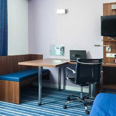 Hotel Express - Odysseum By Ihg 3*