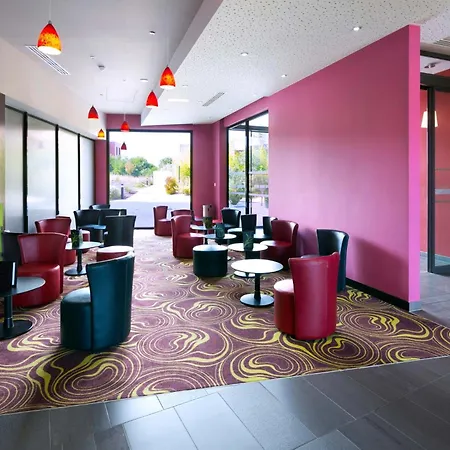 蒙彼利埃奥德修姆智选假日酒店 酒店