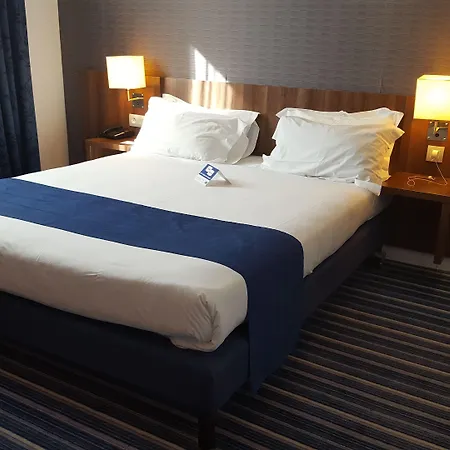 Hotel Express - Odysseum By Ihg