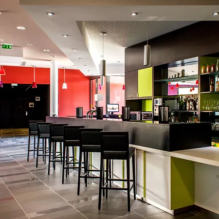 Hotel Express - Odysseum By Ihg 3*
