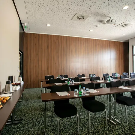 Hotel Express - Odysseum By Ihg