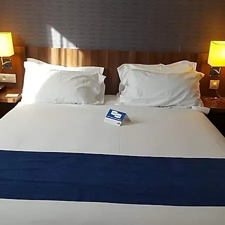 Express - Odysseum By Ihg Szálloda Montpellier