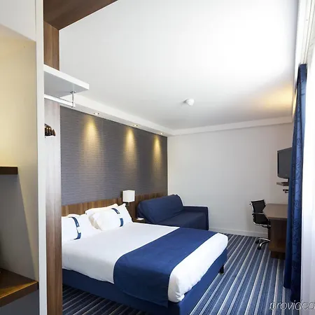 Hotel Express - Odysseum By Ihg
