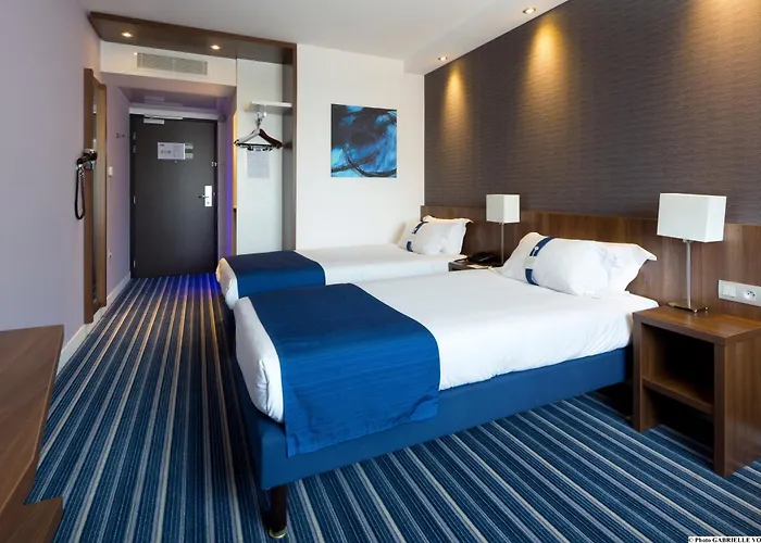 Express - Odysseum By Ihg Hotel