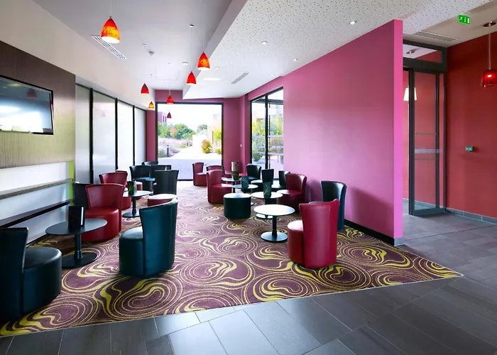 Express - Odysseum By Ihg Hotel