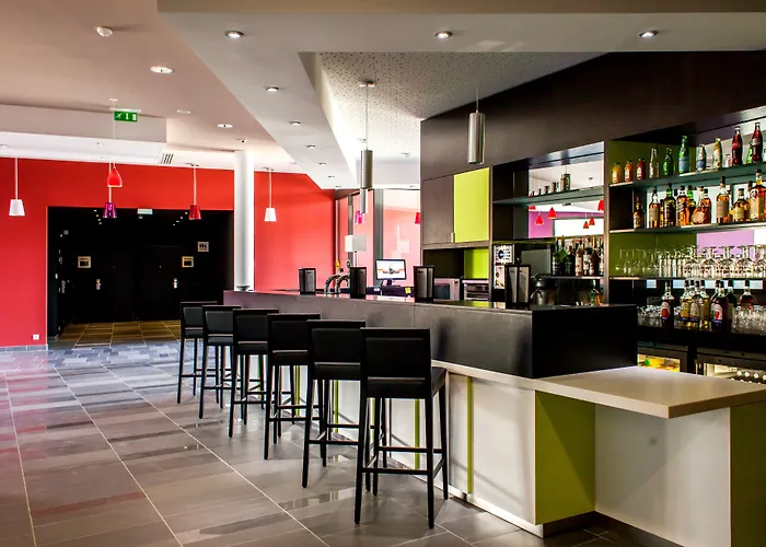 Hotel Express - Odysseum By Ihg 3*