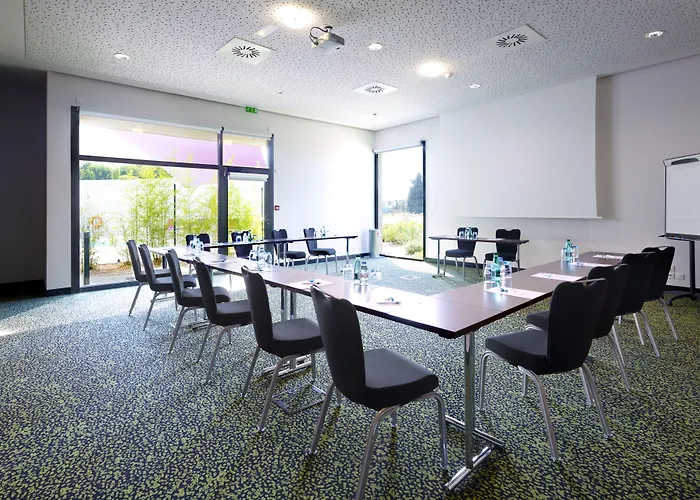 Express - Odysseum By Ihg Hotel 3*