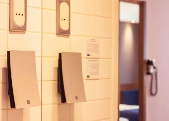 Express - Odysseum By Ihg Hotel 3*